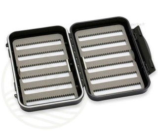 Boîte à Mouches C&F DESIGN Medium Standard Black CF-2566 |PLC-PECHE.FR