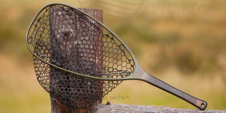 Epuisette FISHPOND Nomad Emerger River Armor | PLC-PECHE.FR
