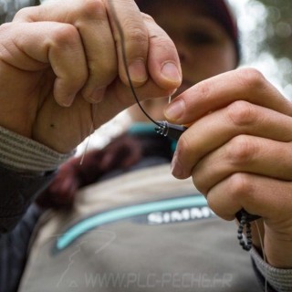 Coupe fil Rogue Nippers Loon et son outil à noeuds | PLC-PECHE.FR